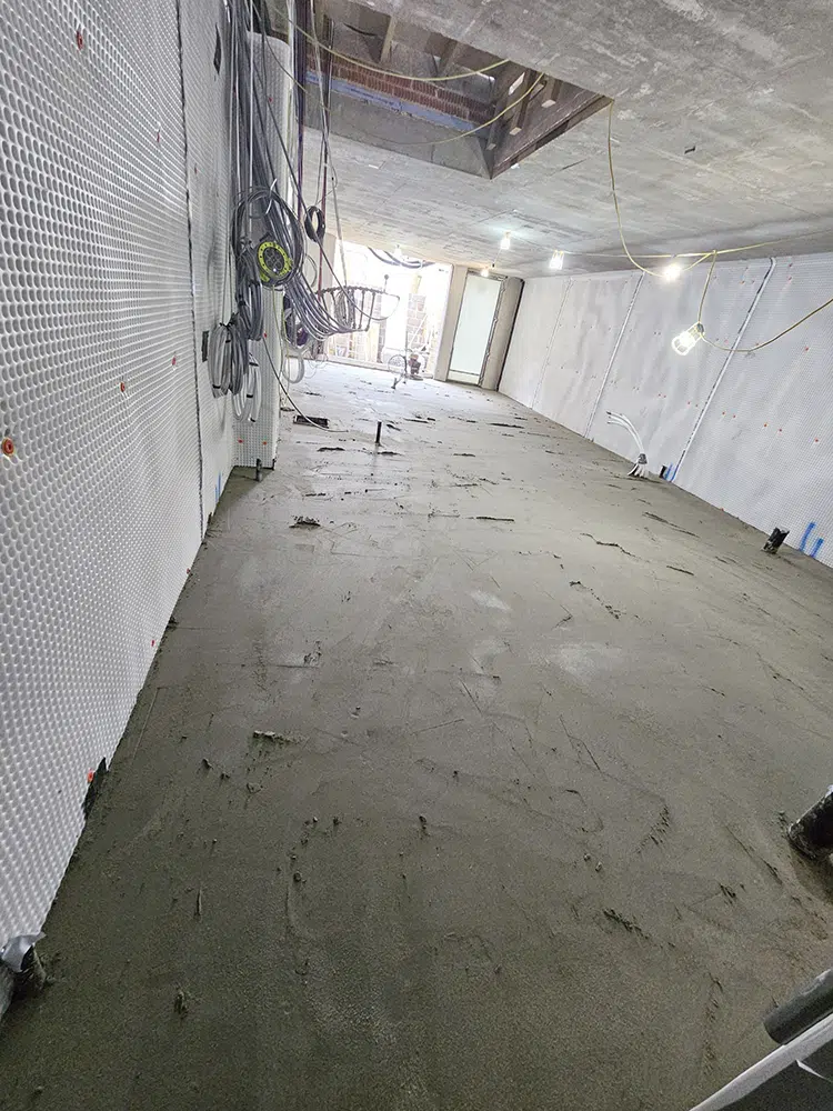 Finished floor screed in a residential room