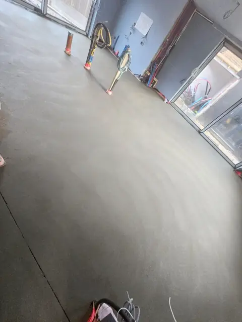 Large finished floor screed in an open room