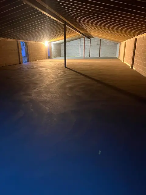 Finished floor screed in a large loft space